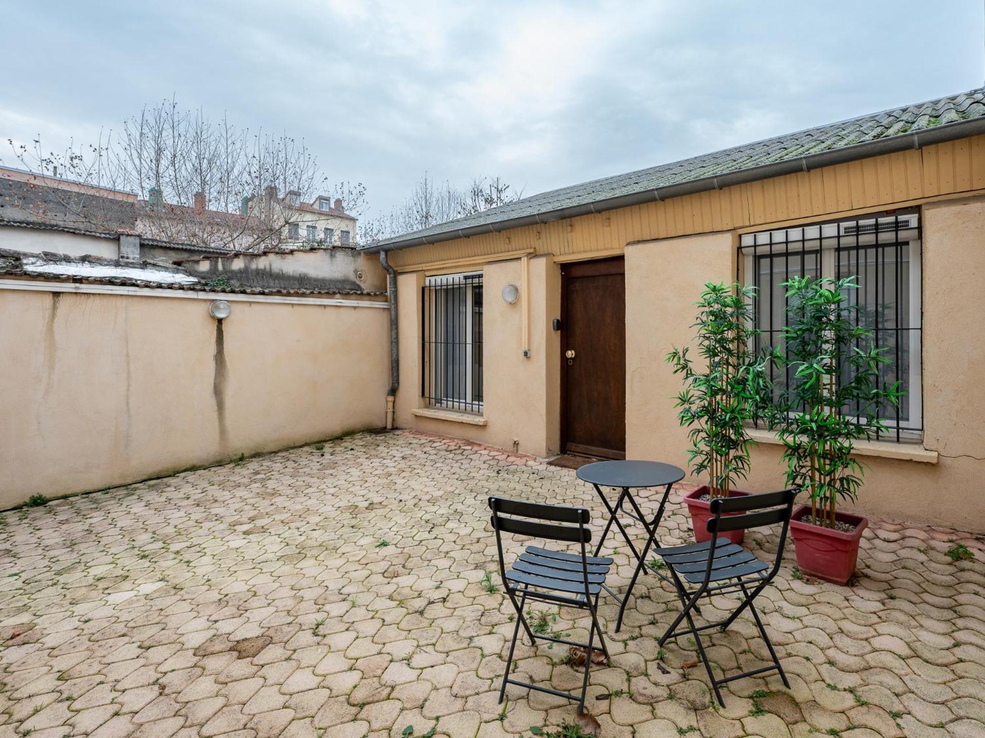 Apartamento Secret Cache De Valmy Lyon Exterior foto